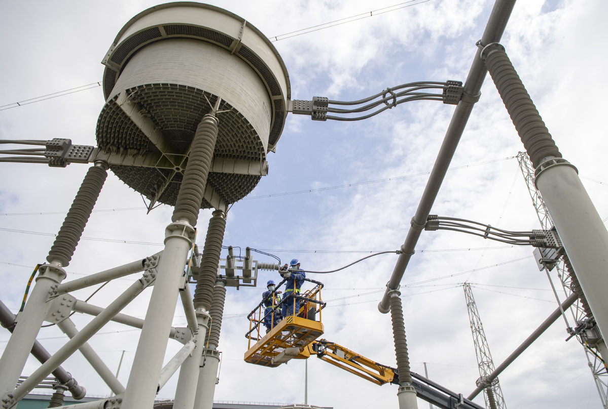 Overhaul of world's longest and most powerful power line completed_中安新闻_中安新闻客户端_中安在线