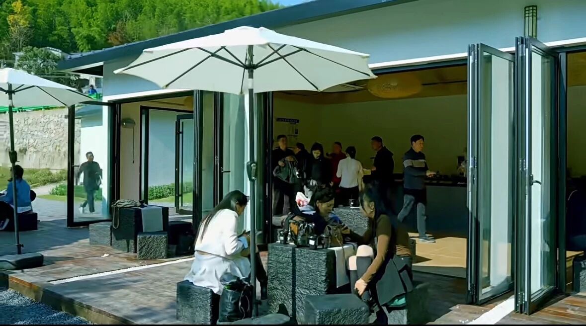 05.jpg