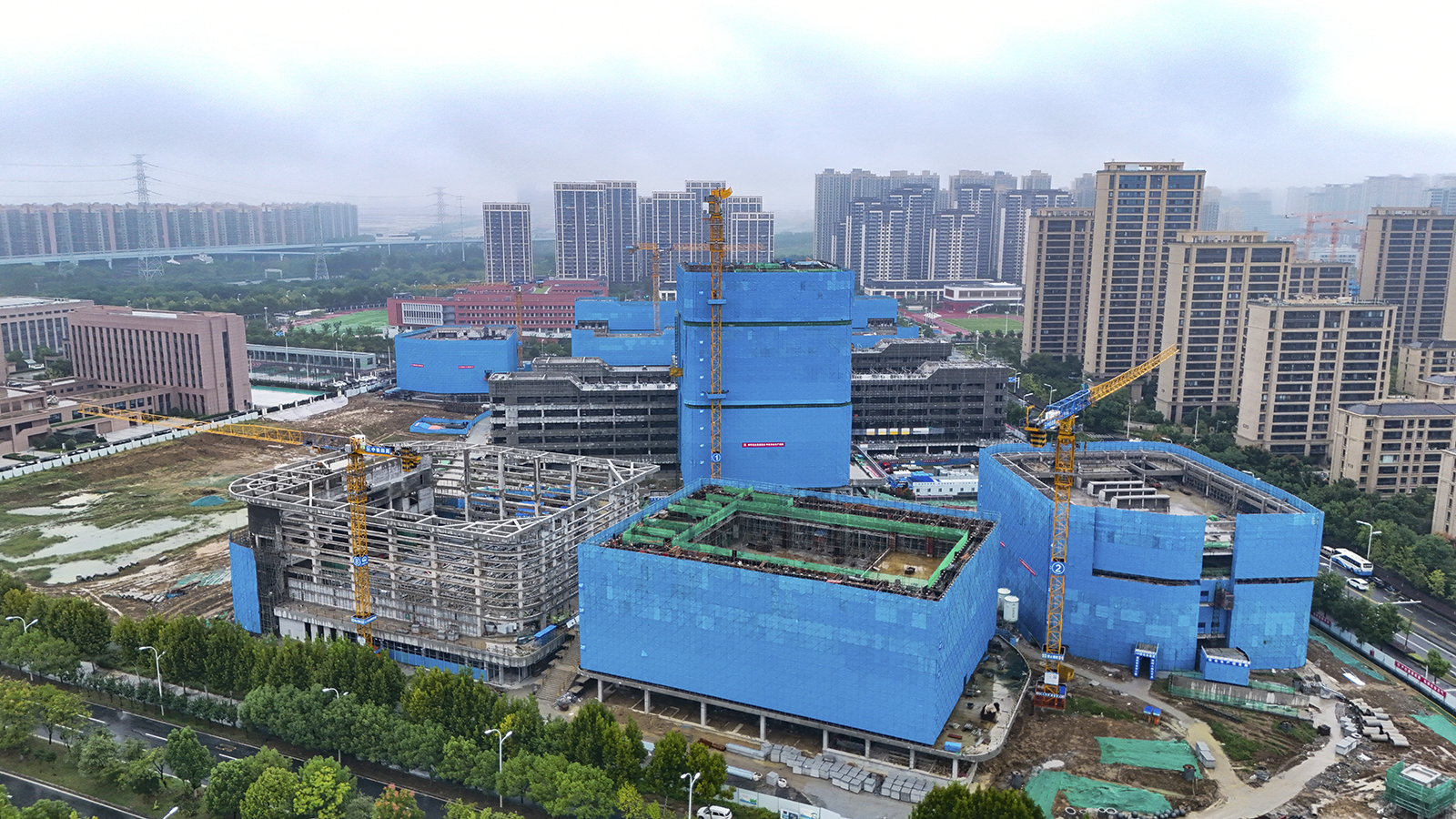 中铁四局承建的合肥八中滨湖校区项目（卢勇龙） (2).jpg